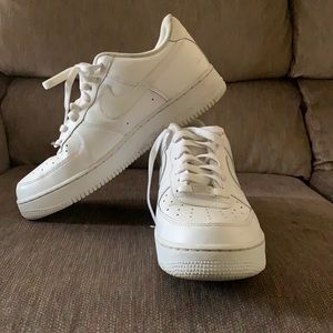 Nike Air Force 1